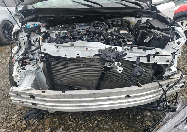 Toyota Corolla cena 35700 przebieg: 30000, rok produkcji 2020 z Wilamowice małe 254